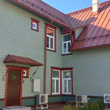 2-room Cozy @ Center